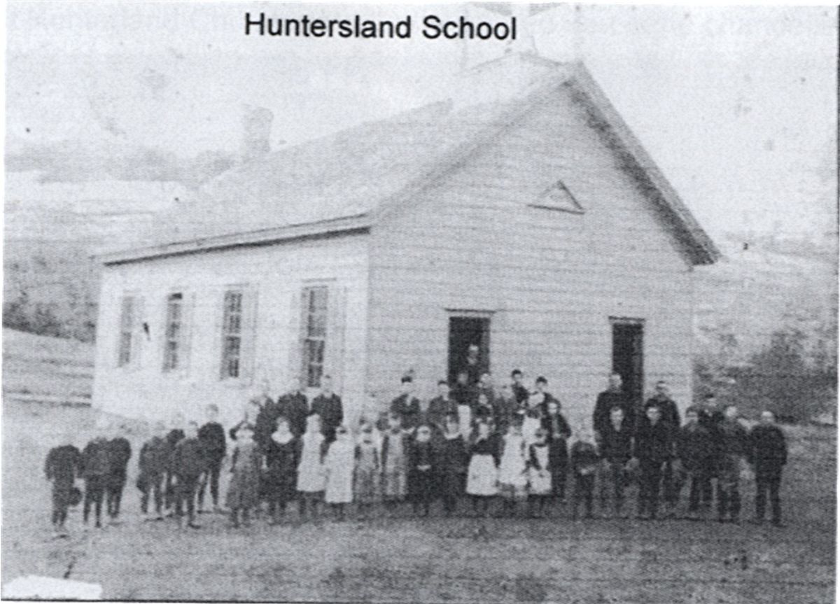 FileHuntersland School.jpg Berne, NY a Helderberg Hilltown