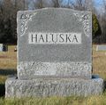 Grave-Woodlawn-HulskaCharlesV.jpg