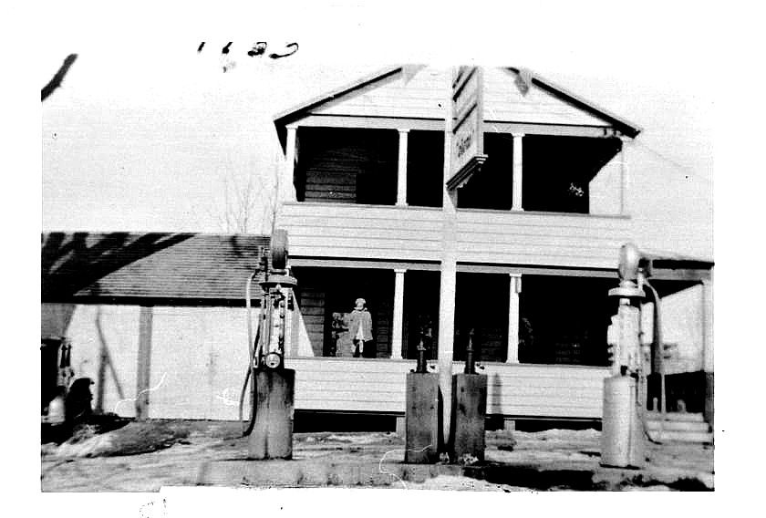 Stevens' Gas Station - 1932